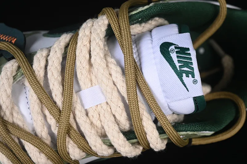 All categories Nk SB Dunk Series Nk SB Dunk Low High-end customized low-top sneakers Nike SB Dunk Low white and green straps low-top casual sneakers DD1391-100